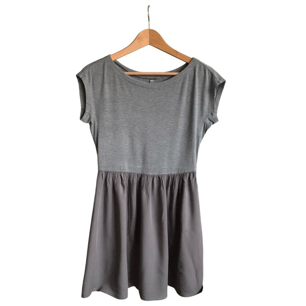 Uniqlo Gray Monochrome Fit & Flare T-shirt Mini Dress Size XS Comfy Stretch Chic